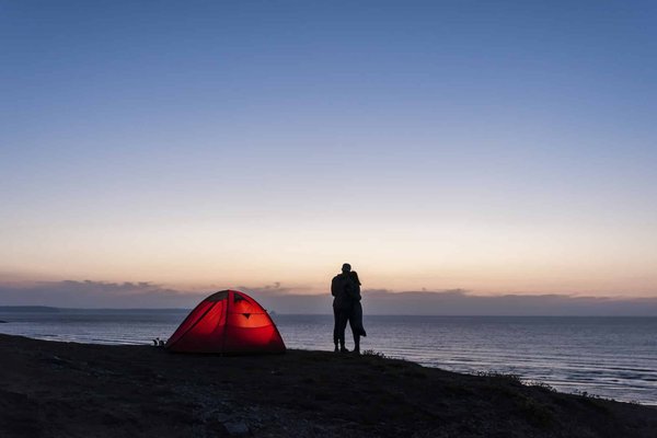Peut-on camper près des plages dans les Landes ?
