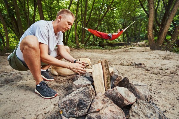 Les types et les caractéristiques des logements en camping le Pessac.