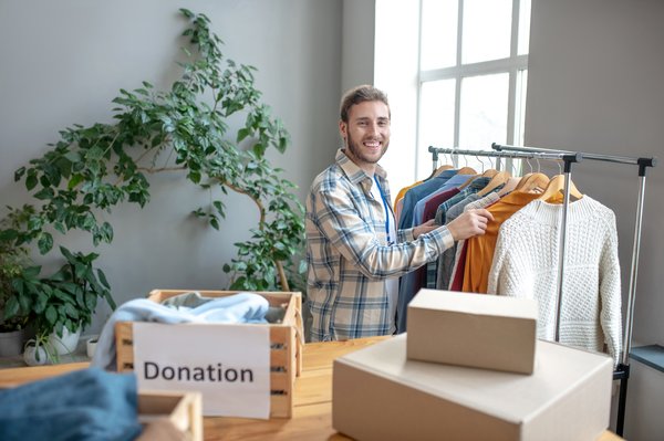 Tout savoir sur les portants de vêtements en aluminium